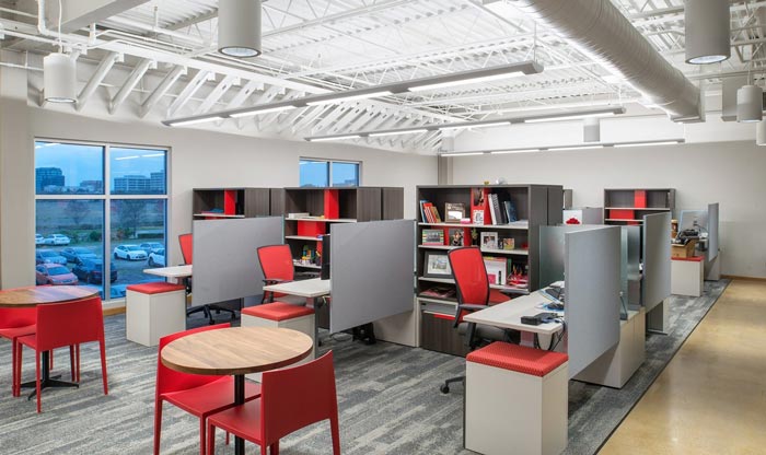 700平方办公室办公区域装修设计实景图