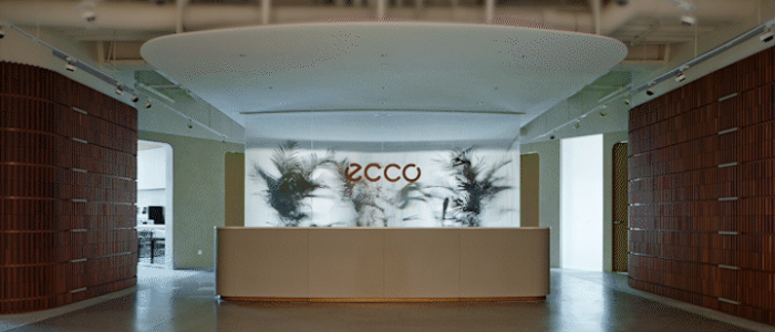ECCO办公室设计森林感前台空间案例图
